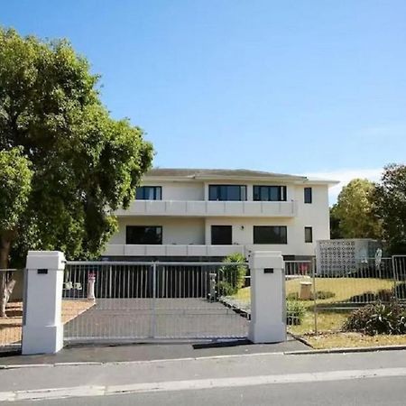Cape Dawn Guest House Parow Exterior foto